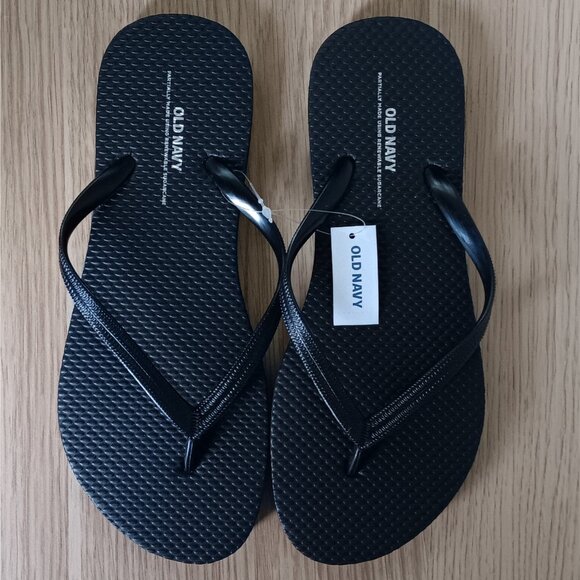 NWT Old Navy Flip Flops Black 7 - Picture 2 of 5